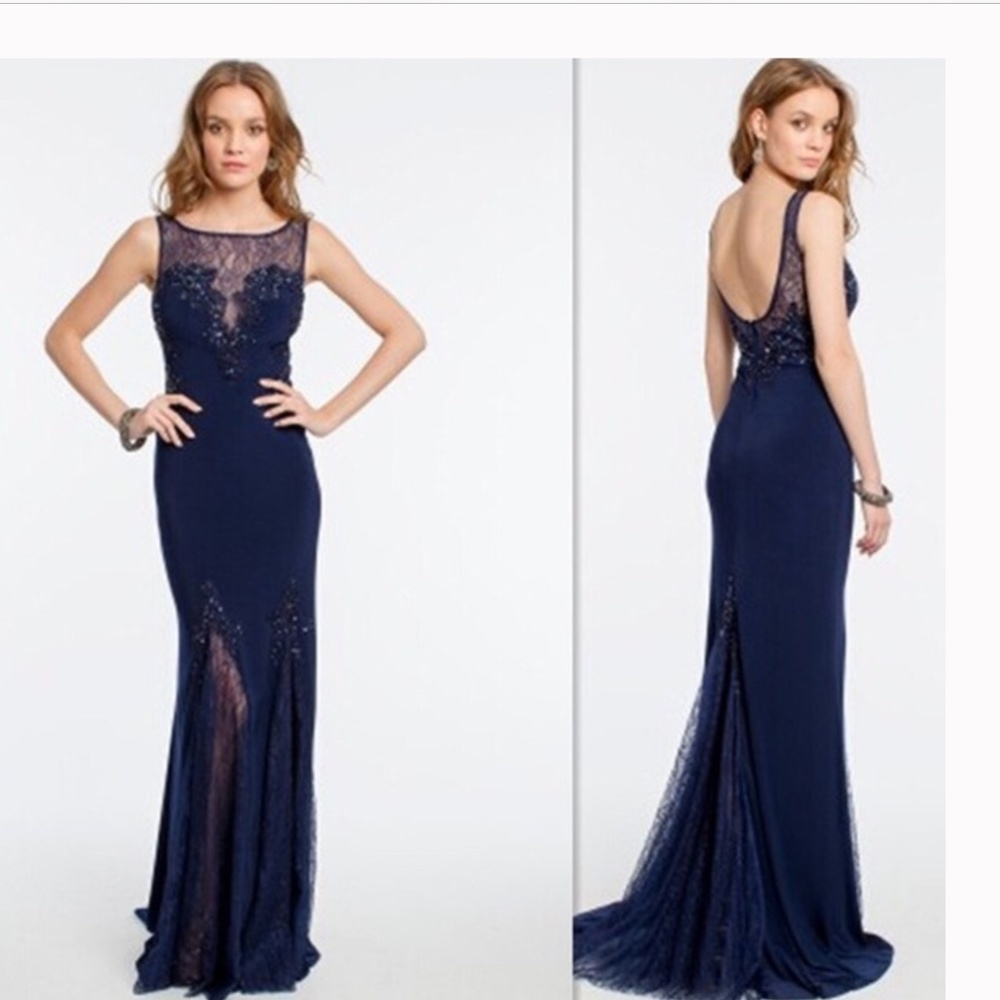 Camille la vie  Elegant Navy Blue Gown /Prom Dress Size 6💙